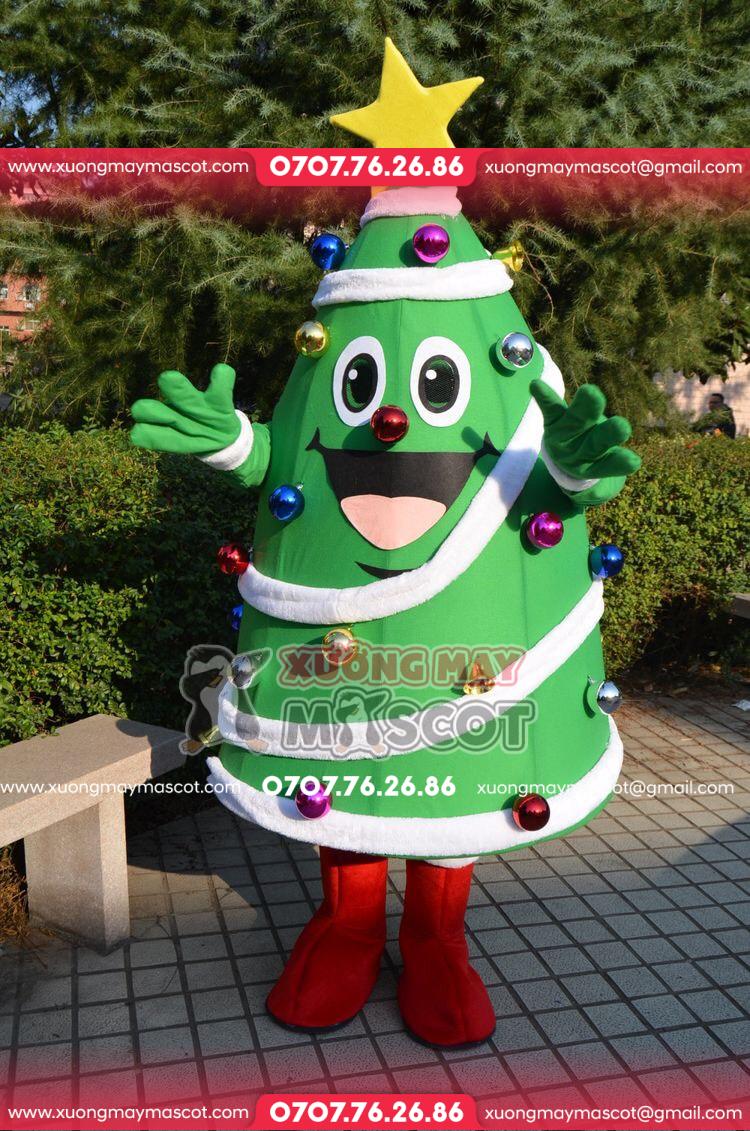 z4585688341604_f536ce3090d6fc6d6127f8d975c4c2a1 Mascot cây thông Noel xu hướng