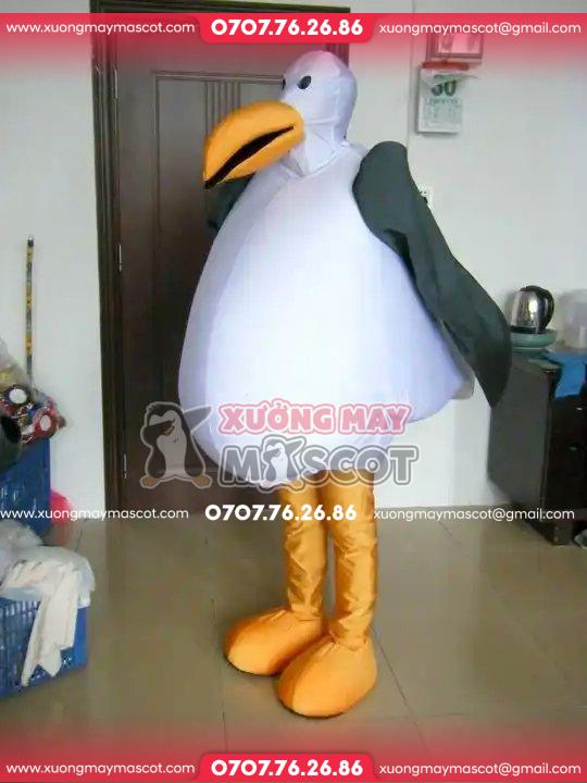 z4970919877853_64f64c3b0882383231b613023bc438c3